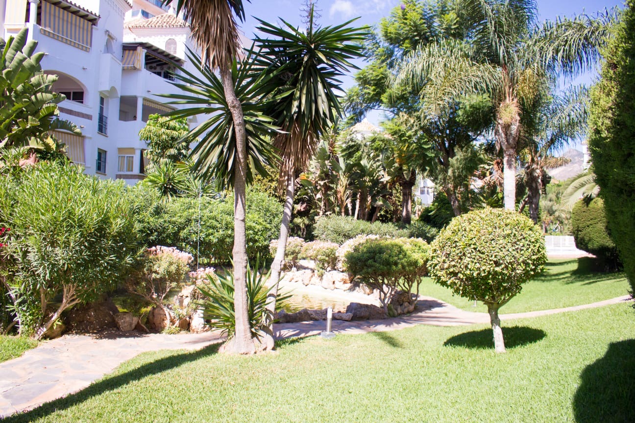 MEDIA TEMPORADA SE ALQUILA DESDE 1.9. 25-30.6.26  BONITO APARTAMENTO EN PLANTA BAJA A 150 METROS DE LA PLAYA EN BENALMADENA