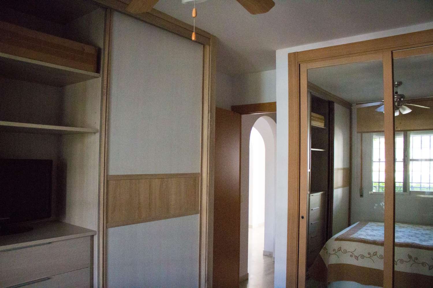 MEDIA TEMPORADA SE ALQUILA DESDE 1.9. 25-30.6.26  BONITO APARTAMENTO EN PLANTA BAJA A 150 METROS DE LA PLAYA EN BENALMADENA