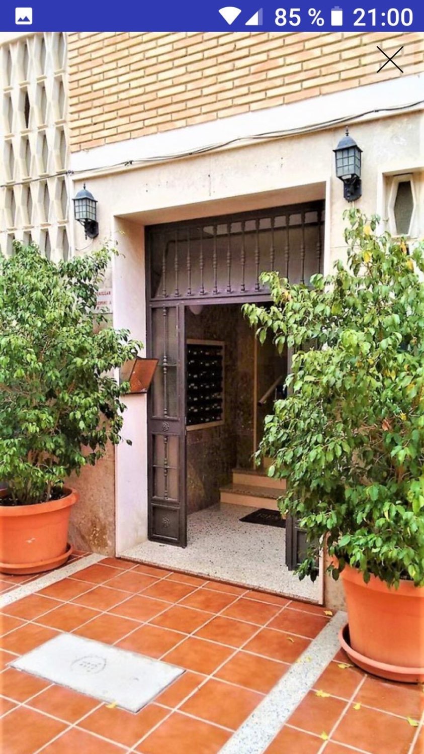 MIDDENSEIZOEN .TE HUUR VAN 1.9.25-30.6.26MOOI APPARTEMENT MET UITZICHT OP ZEE OP 50 METER VAN HET STRAND IN BENALMÁDENA