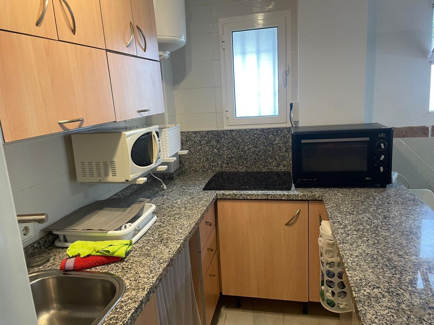 Middenseizoen . Te huur van 1.10.25-30.6.26 Mooi appartement in Benalmádena
