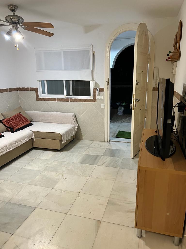 Middenseizoen . Te huur van 1.10.25-30.6.26 Mooi appartement in Benalmádena