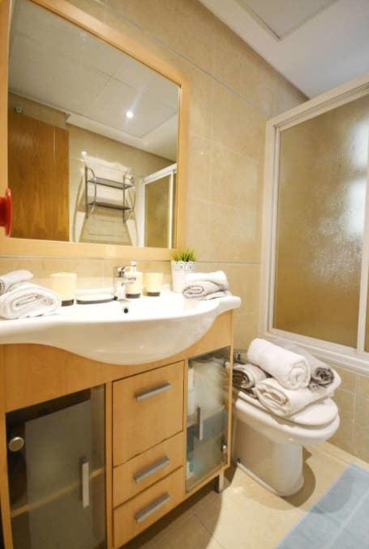 LANG SEIZOEN. MOOI APPARTEMENT TE HUUR IN BENALMÁDENA