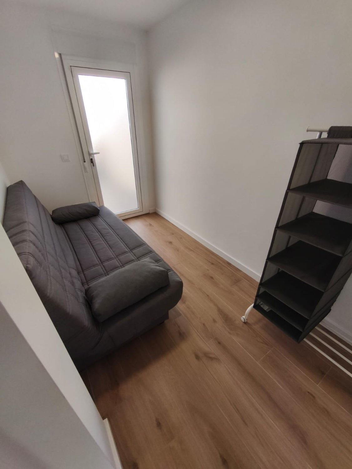 Midt i sesongen . Til leie fra 1.9.25-30.6.26 Fint hus i sentrum av Fuengirola