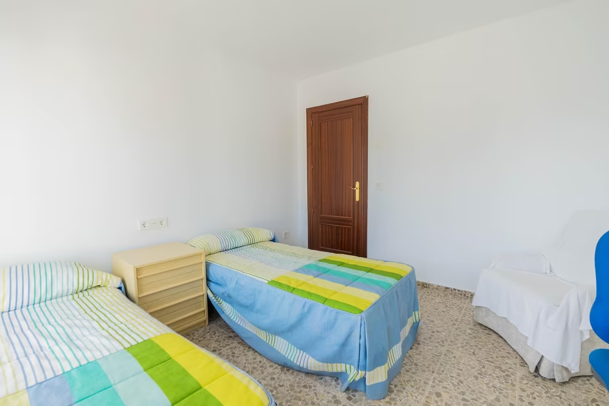 SE VENDE PISO CON VISTAS AL MAR  EN 2ª LINEA  DE PLAYA EN LOS BOLICHES (FUENGIROLA)