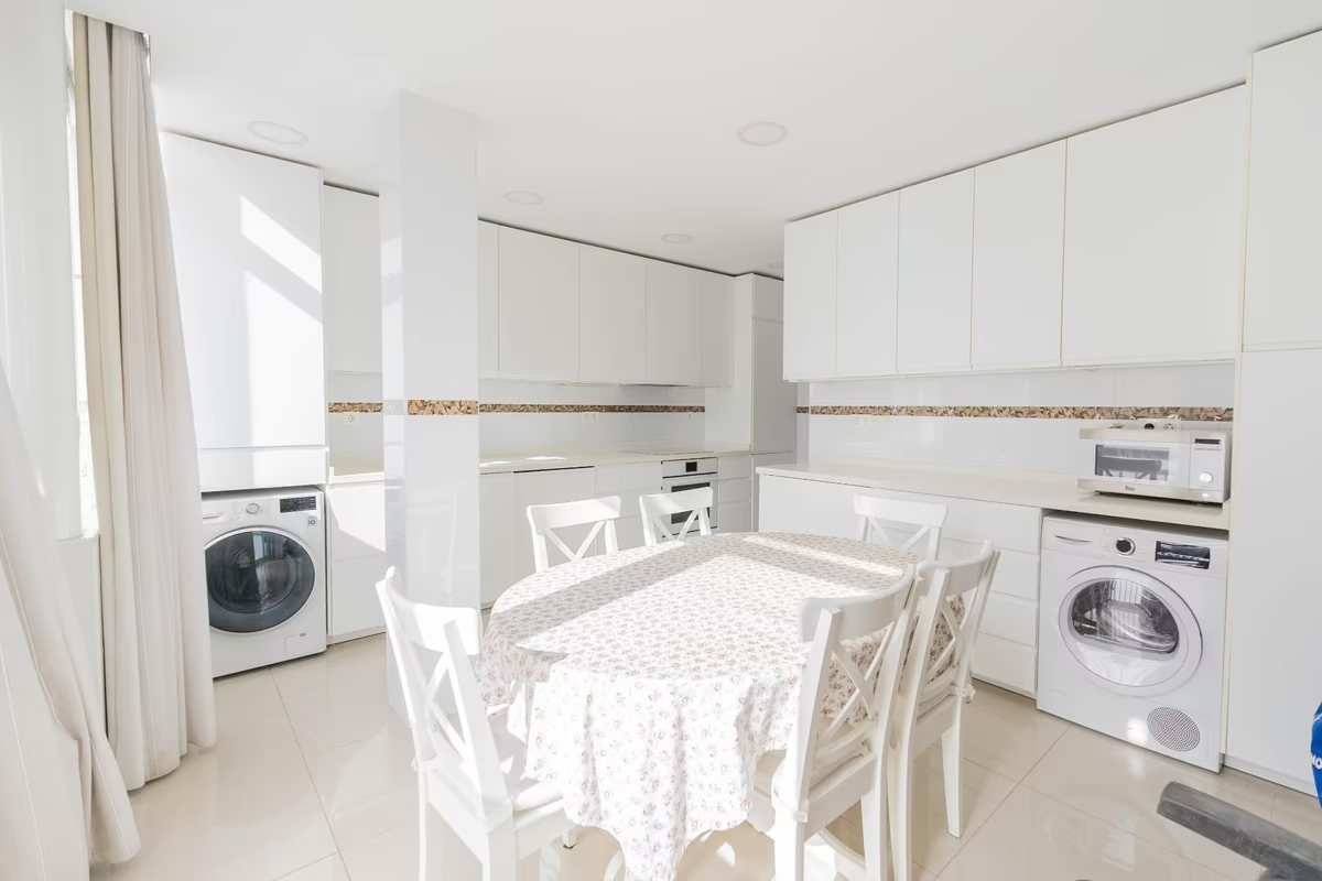 SE VENDE PISO CON VISTAS AL MAR  EN 2ª LINEA  DE PLAYA EN LOS BOLICHES (FUENGIROLA)