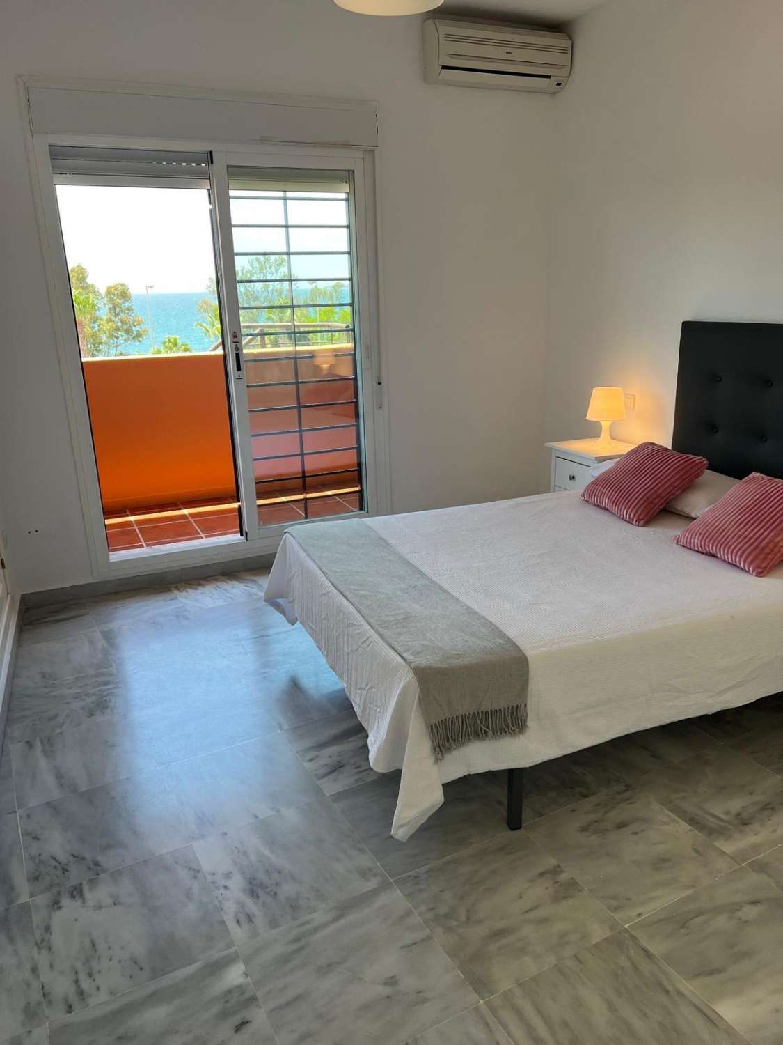Appartement te huur in Zona Centro Comercial Torrequebrada (Benalmádena)