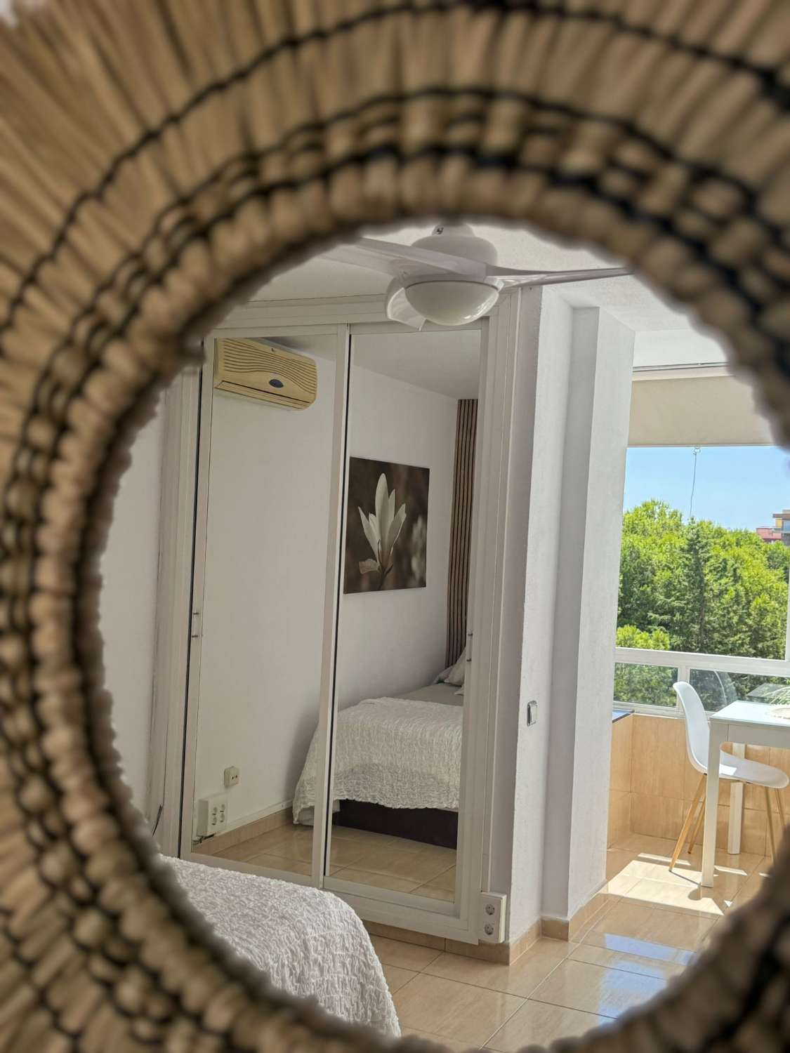 MIDTSESONG .TIL LEIE FRA 1.9.25-30.6.26 FINT STUDIO MED HAVUTSIKT I ARROYO DE LA MIEL (BENALMADENA)