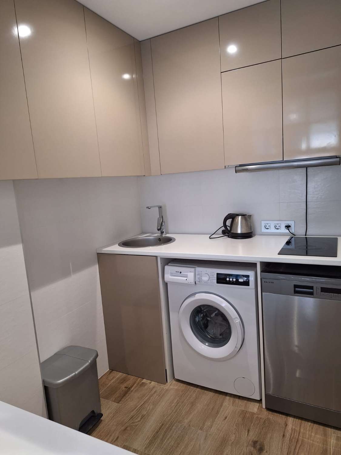 BELLISSIMO APPARTAMENTO CON VISTA SUL MARE IN VENDITA AD ARROYO DE LA MIEL (BENALMADENA)