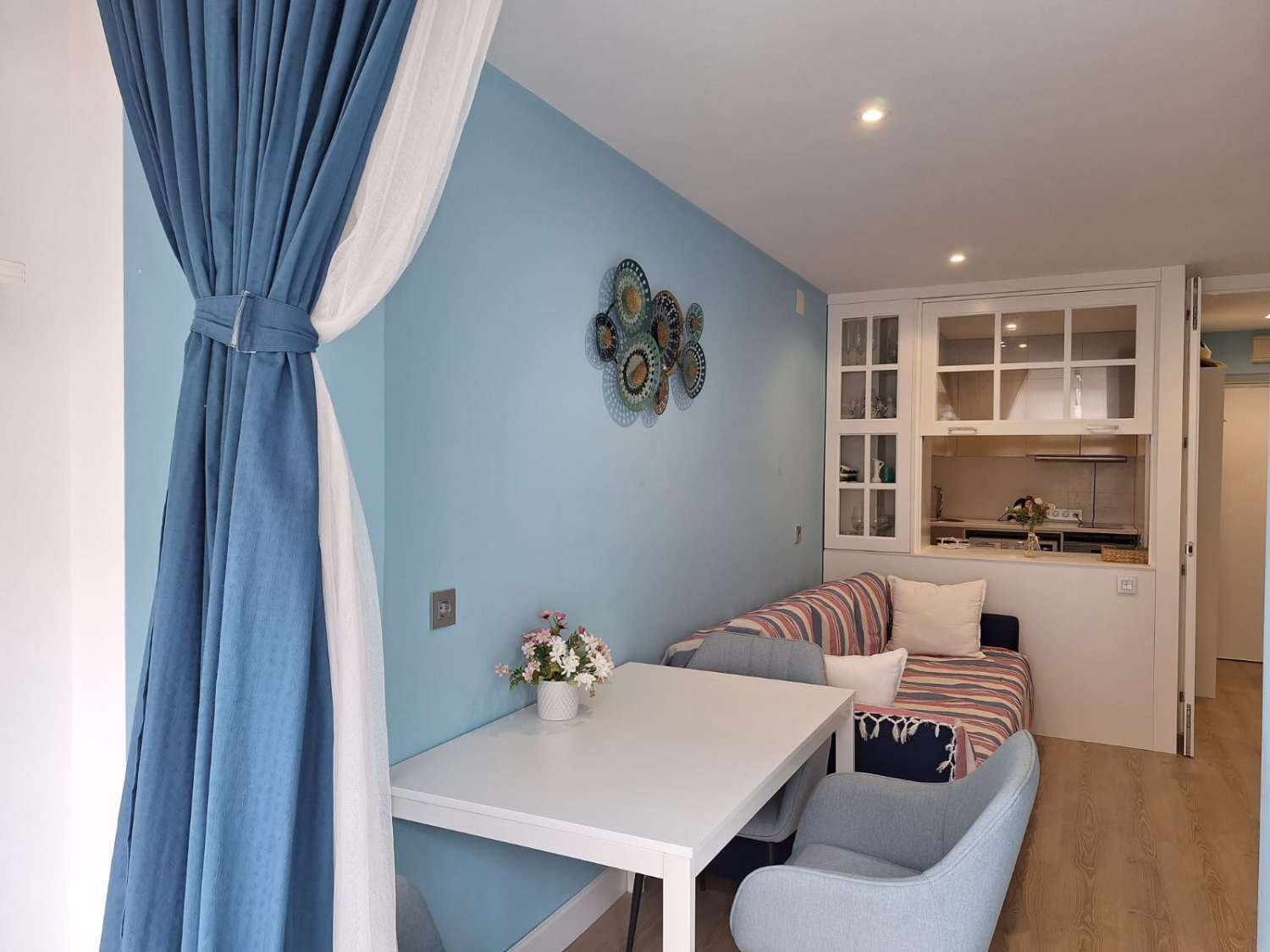 BELLISSIMO APPARTAMENTO CON VISTA SUL MARE IN VENDITA AD ARROYO DE LA MIEL (BENALMADENA)