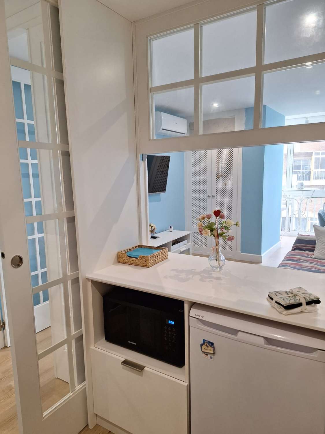 BELLISSIMO APPARTAMENTO CON VISTA SUL MARE IN VENDITA AD ARROYO DE LA MIEL (BENALMADENA)