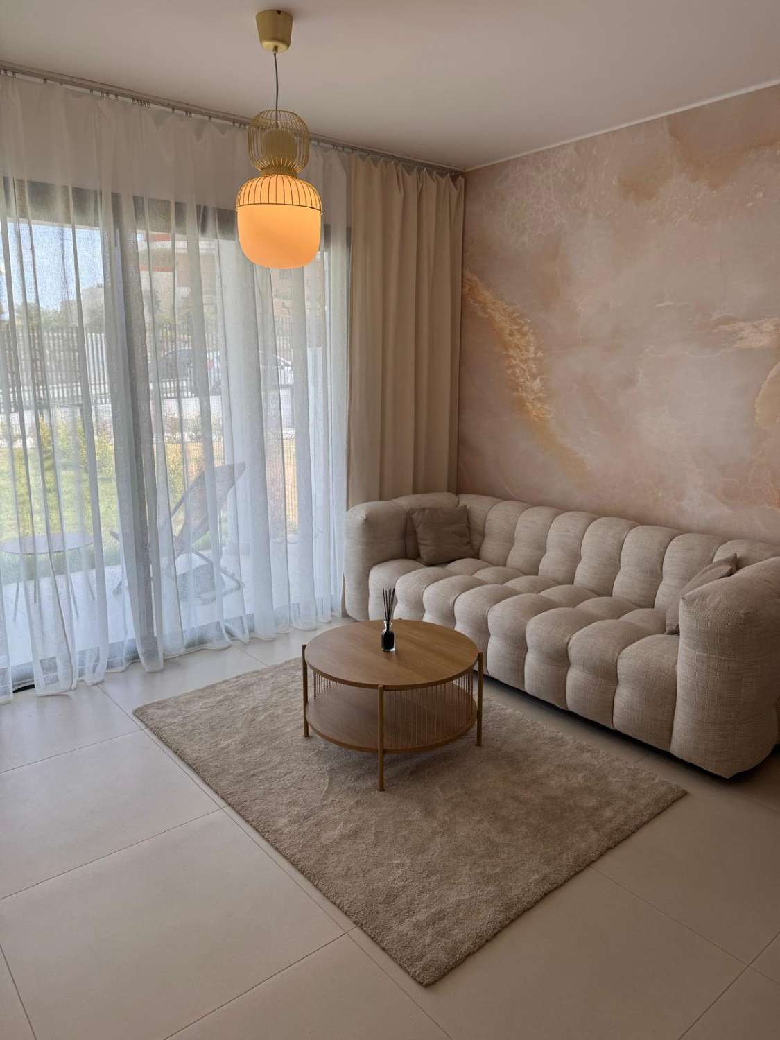 LARGA TEMPORADA-SE ALQUILA DESDE AHORA PRECIOSO APARTAMENTO EN URBANIZACIÓN DE LUJO, FUENGIROLA.