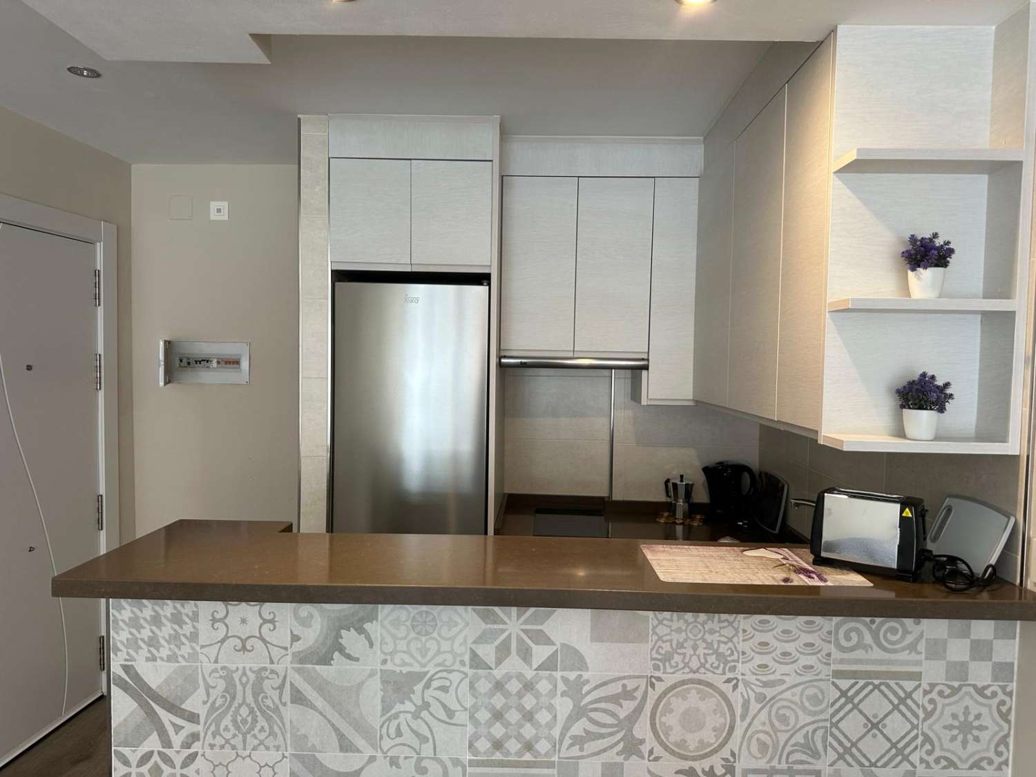MEDIA TEMPORADA . SE ALQUILA DESDE 1.9.25.30.6.26 BONITO APARTAMENTO EN  TORREMOLINOS CENTRO