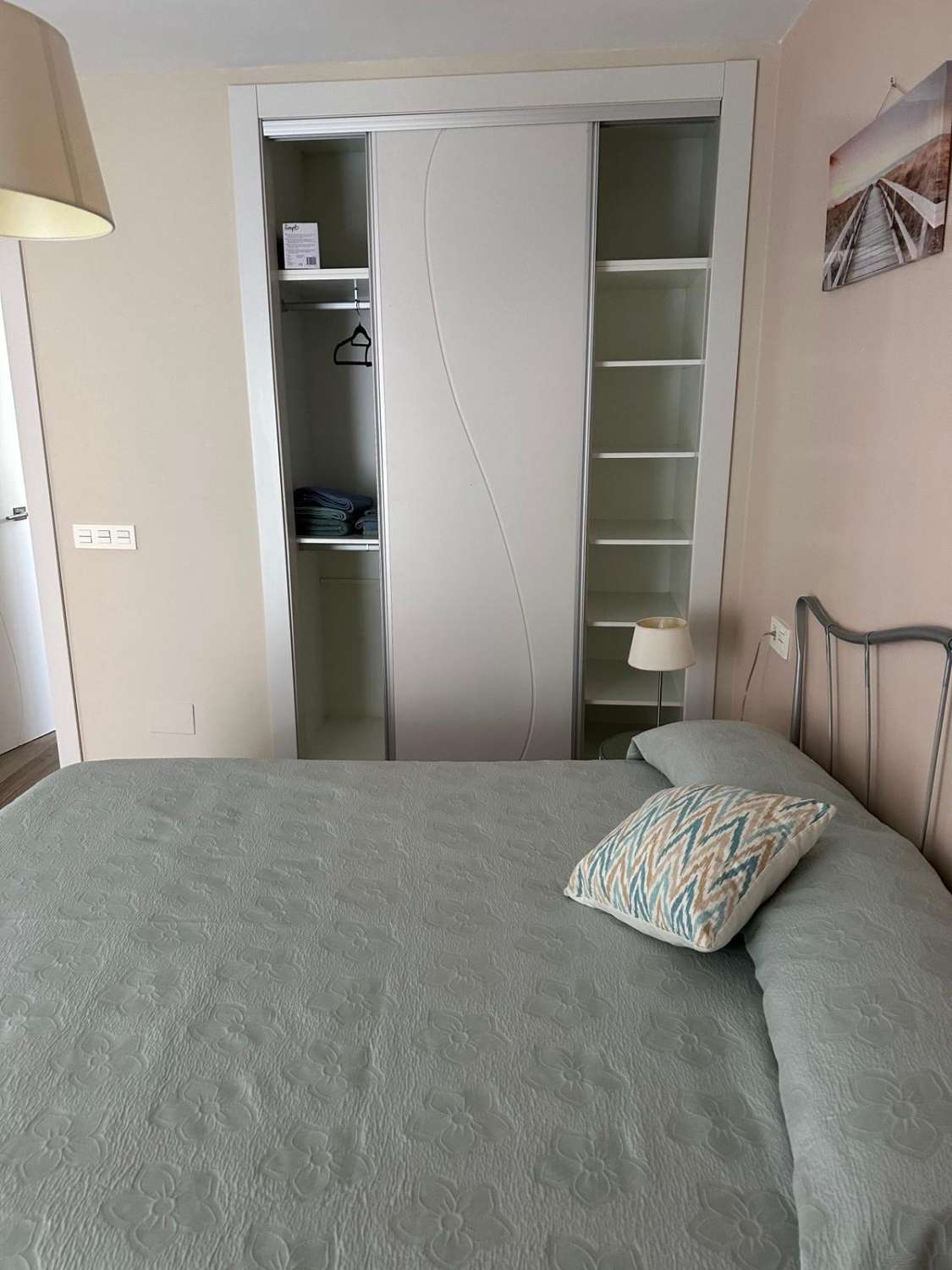 MEDIA TEMPORADA . SE ALQUILA DESDE 1.9.25.30.6.26 BONITO APARTAMENTO EN  TORREMOLINOS CENTRO