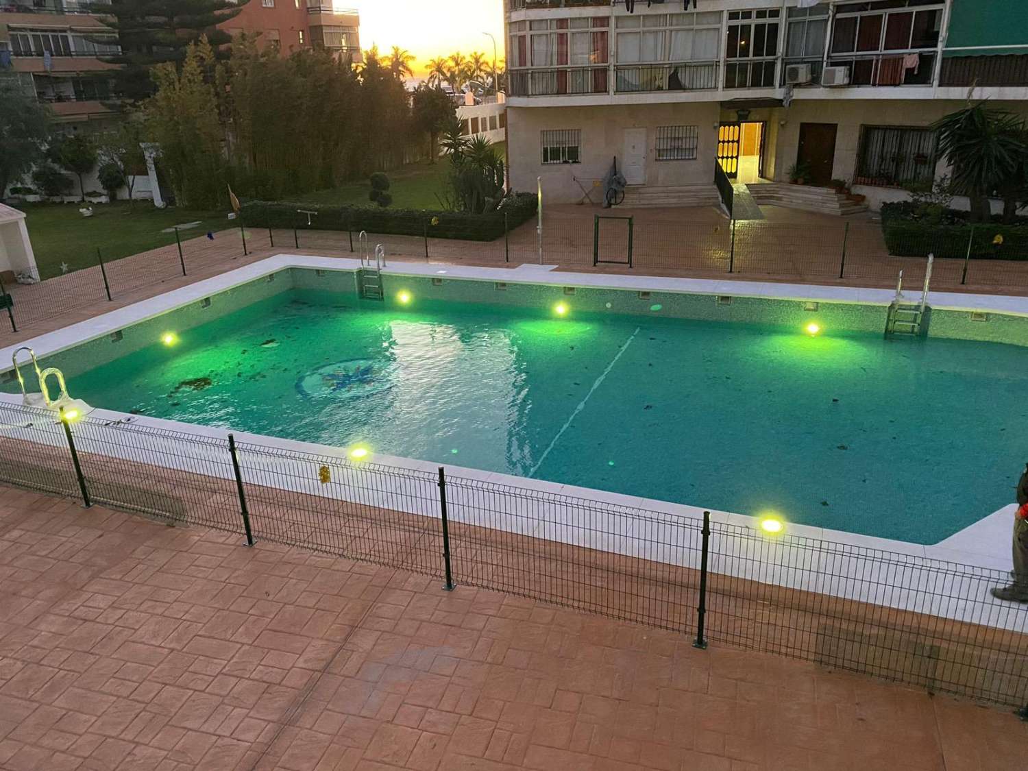 MEDIA TEMPORADA . SE ALQUILA DESDE 1.9.25.30.6.26 BONITO APARTAMENTO EN  TORREMOLINOS CENTRO
