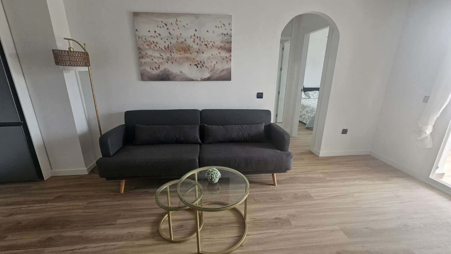 MEDIA  TEMPORADA . SE ALQUILA  DESDE AHORA HASTA 30.6.26 PRECIOSO APARTAMENTO  EN BENALMADENA