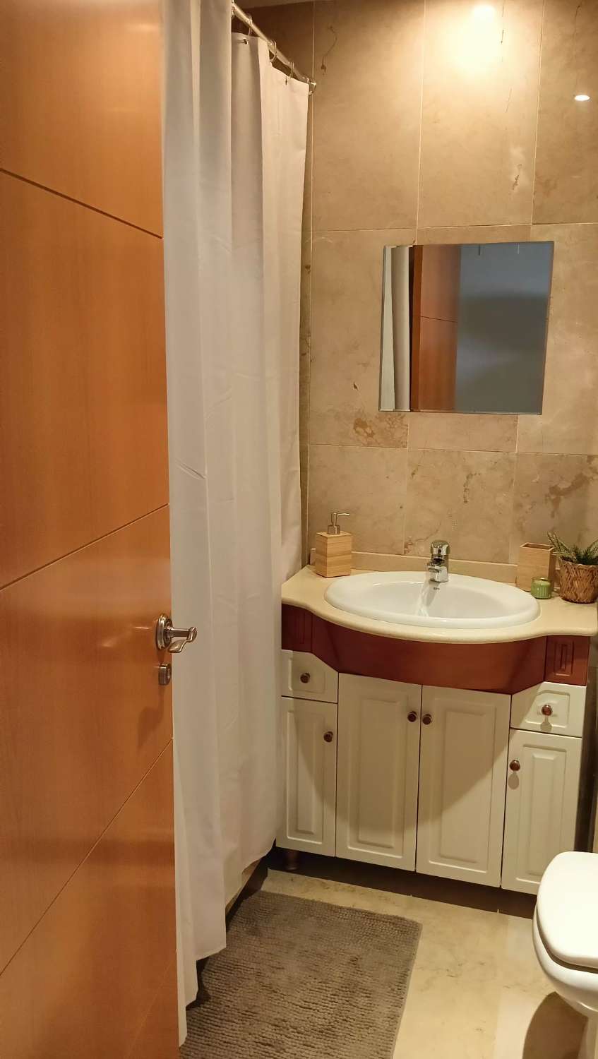 Lägenhet uthyres i Benalmádena
