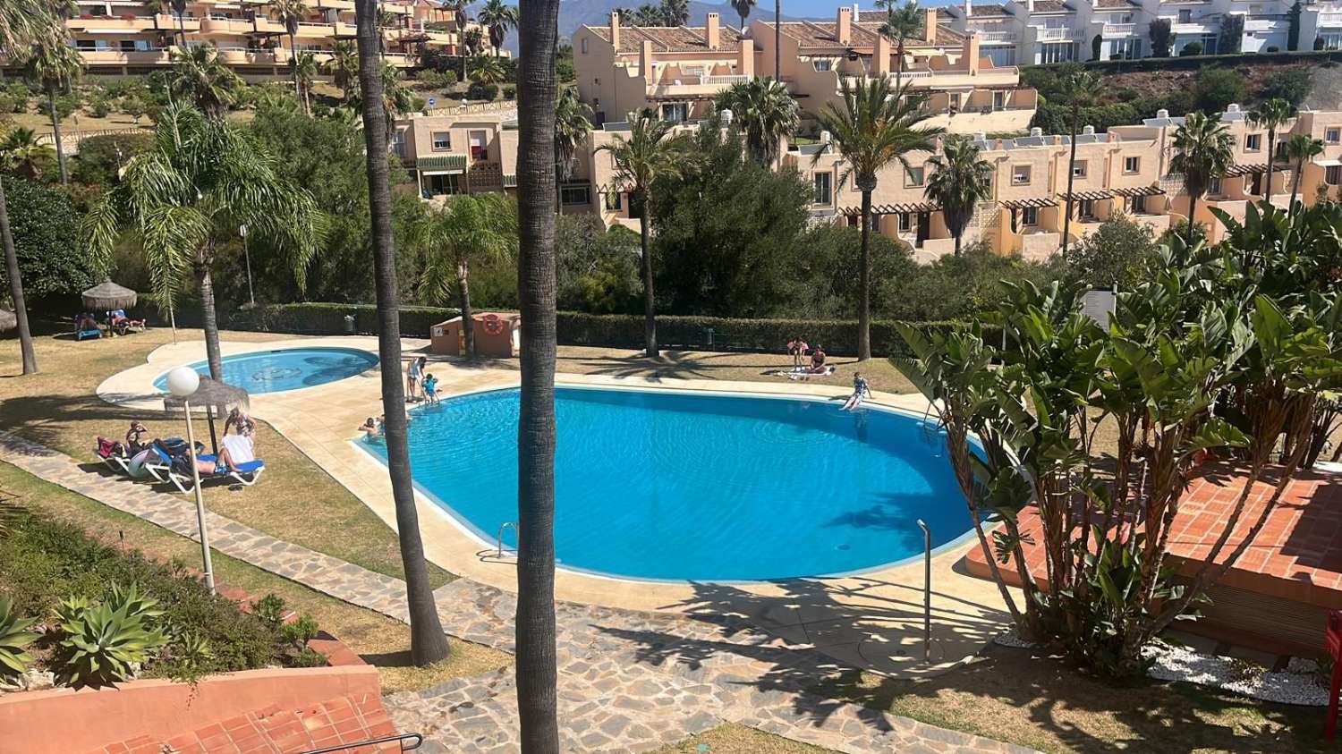 Lägenhet uthyres i Calaburra - Chaparral (Mijas)