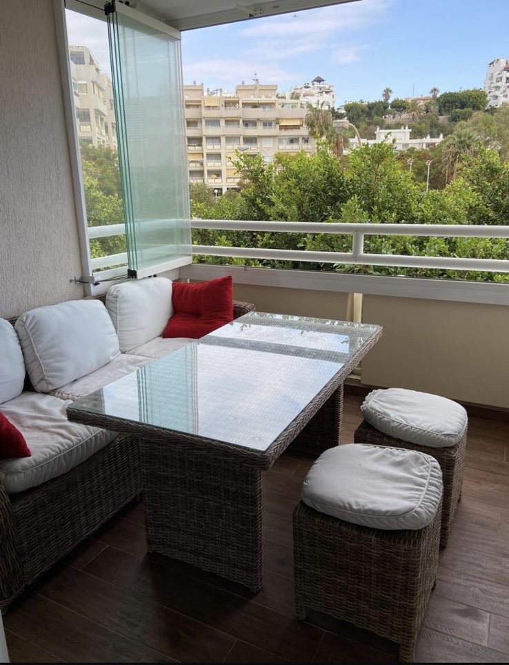 Lägenhet uthyres i La Carihuela - Los Nidos (Torremolinos)