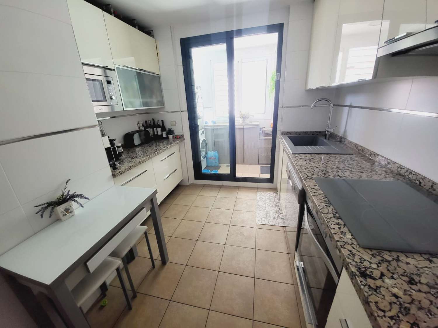 Pieni huoneisto vuokrattavissa Mijas