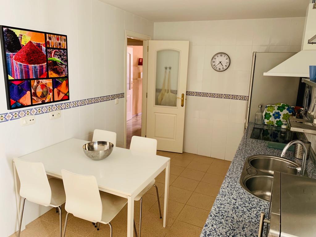 HALV SESONG. TIL LEIE FRA 1.9.25-30.6.26 FIN LEILIGHET I LOS BOLICHES (FUENGIROLA )