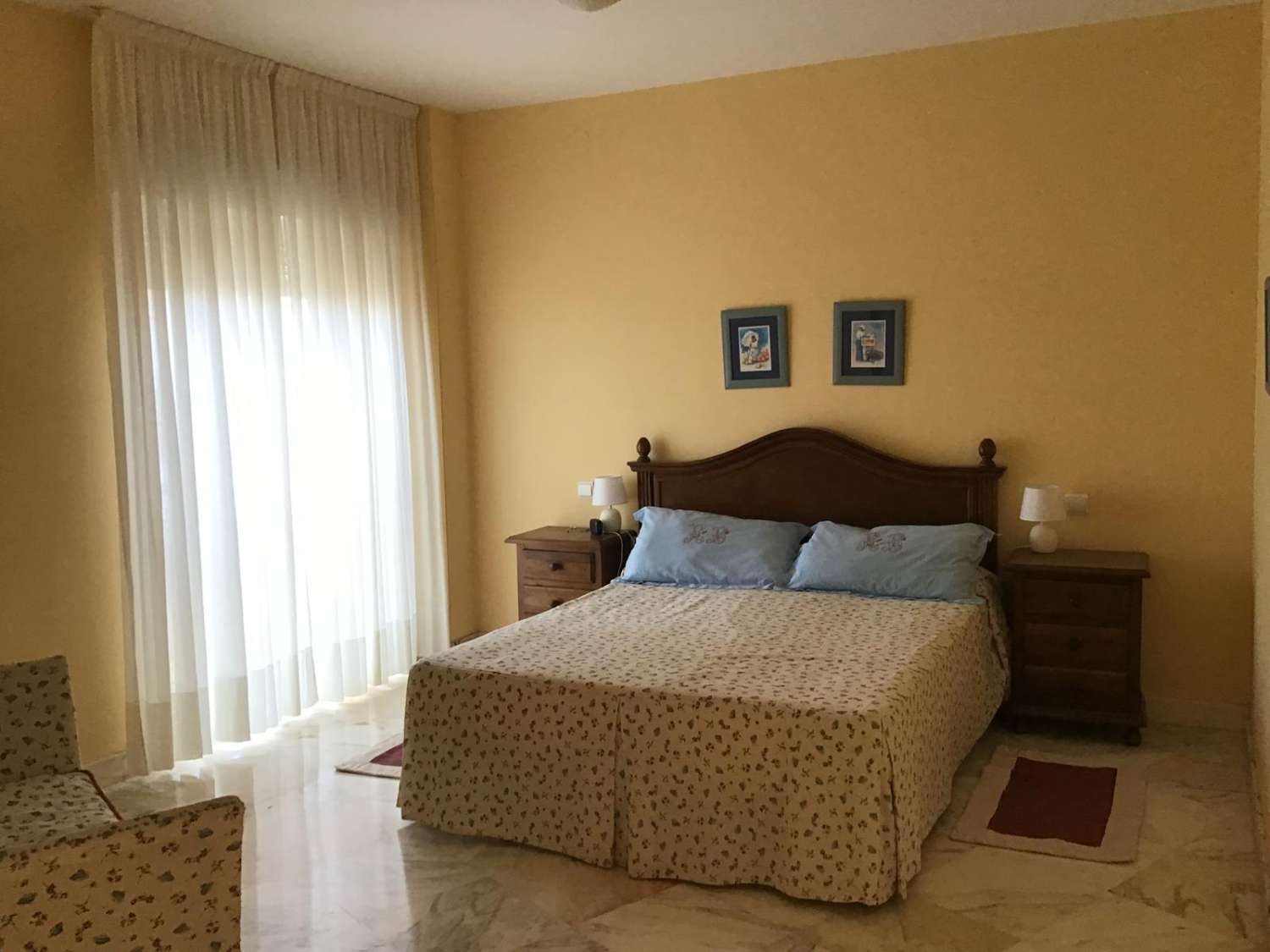 MEDIA TEMPORADA . SE ALQUILA DESDE 3.9.25-30.6.26 PRECIOSO APARTAMENTO CON VISTAS AL MAR EN  MIJAS COSTA