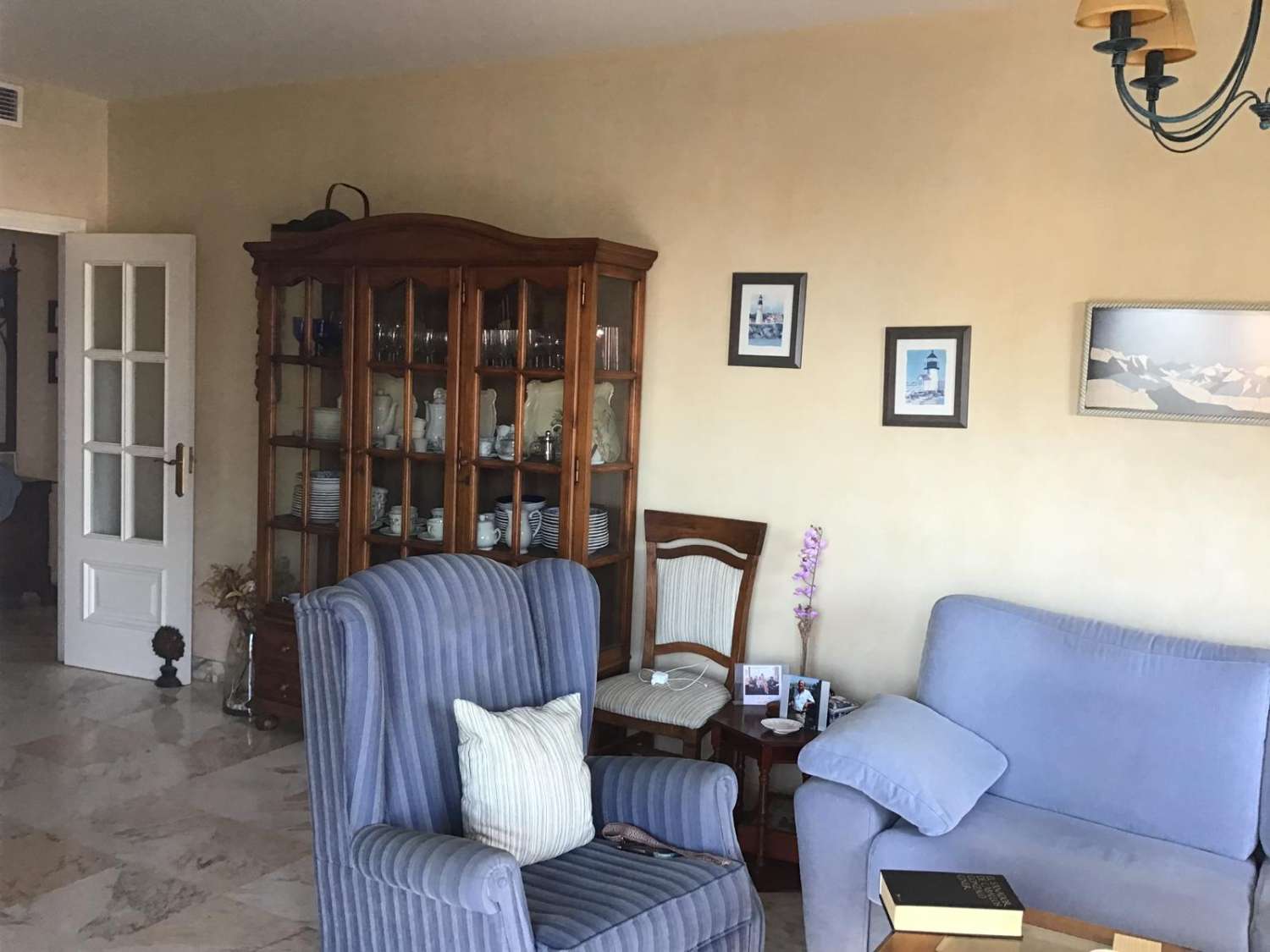 MEDIA TEMPORADA . SE ALQUILA DESDE 3.9.25-30.6.26 PRECIOSO APARTAMENTO CON VISTAS AL MAR EN  MIJAS COSTA