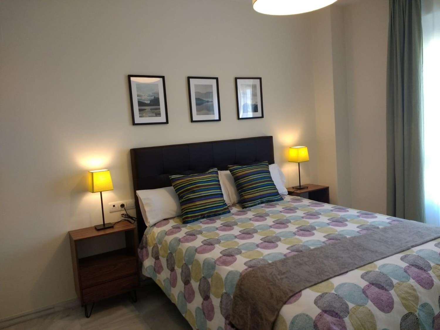 MEDIA TEMPORADA SE ALQUILA DE 4.9.25-30.6.26 BONITO APARTAMENTO CON VISTAS AL MAR  EN MARBELLA