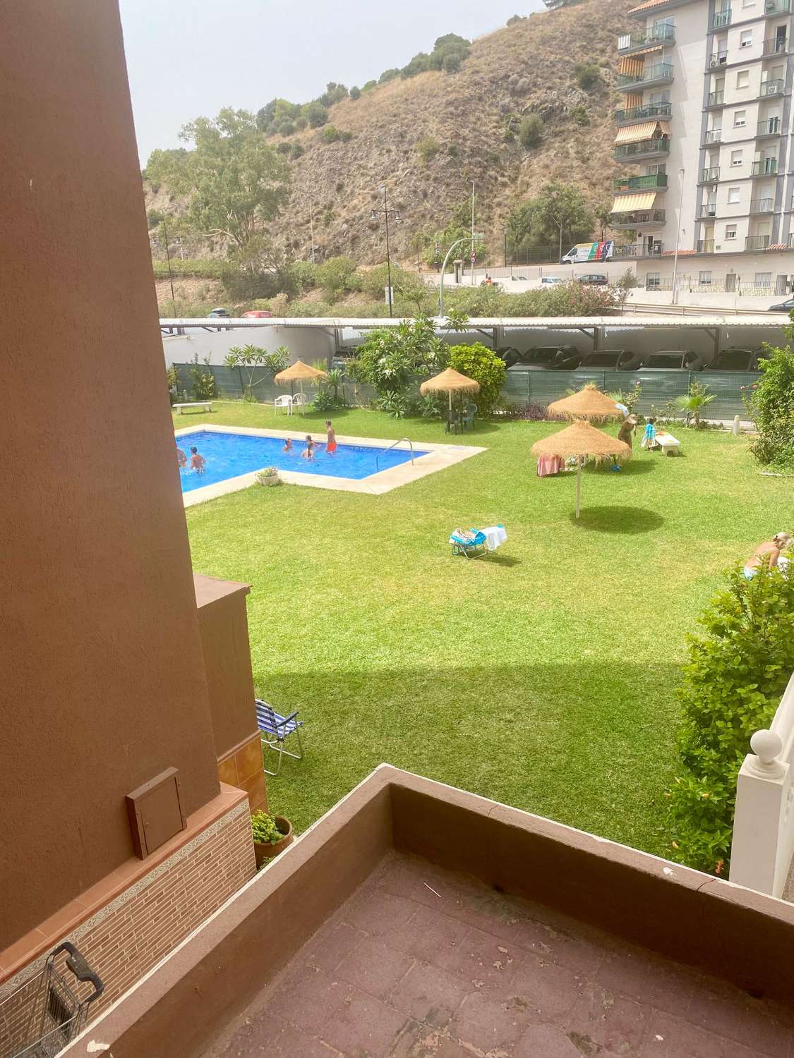 MEDIA TEMPORADA SE ALQUILA DESDE 4.9.25-30.6.26 ESPECTACULAR APARTAMENTO  EN 1ª LINEA DE PLAYA EN ZONA LAS GAVIOTAS (FUENGIROLA)