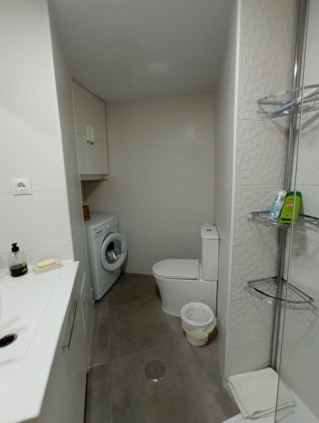 MEDIA TEMPORADA ,  SE ALQUILA DESDE 1.11,25-30.6.26  BONITO APARTAMENTO CON VISTA AL MAR EN BENALMADENA