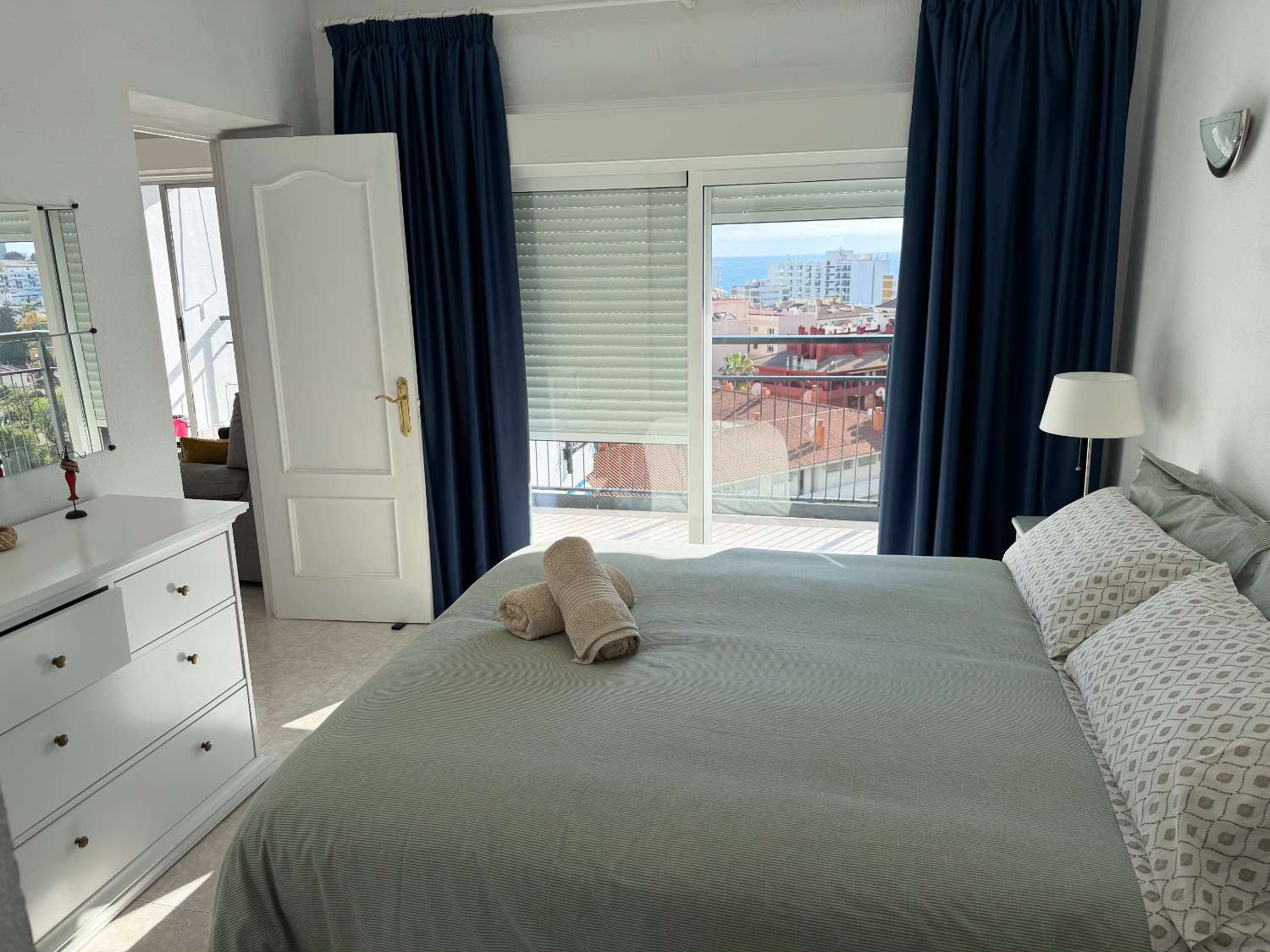 TE HUUR VAN 1.3 26-30.6.26 EN VAN 1-9-30-6.27 MOOI APPARTEMENT MET ZEEZICHT IN BENALMADENA