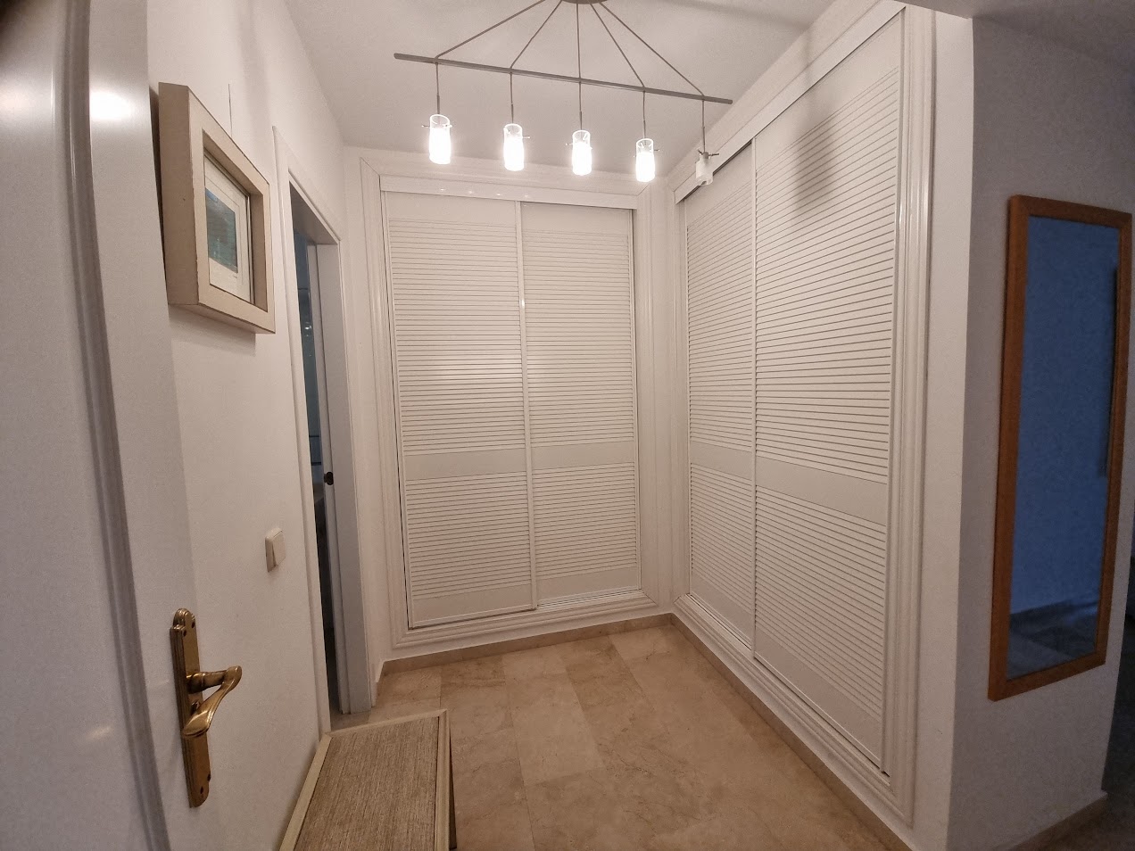 LARGA TEMPORADA. SE ALQUILA DESDE AHORA PRECIOSO APARTAMENTO EN BENALMÁDENA.