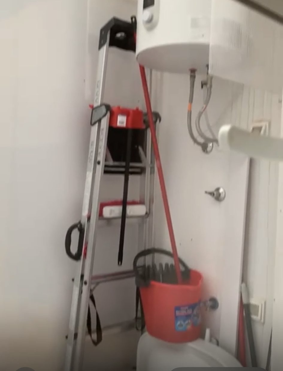 LARGA TEMPORADA  . SE ALQUILA DESDE AHORA BONITO APARTAMENTO EN FUENGIROLA
