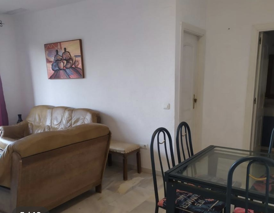 LARGA TEMPORADA , SE ALQUILA BONITO APARTAMENTO FRONTAL AL MAR EN BENALMADENA