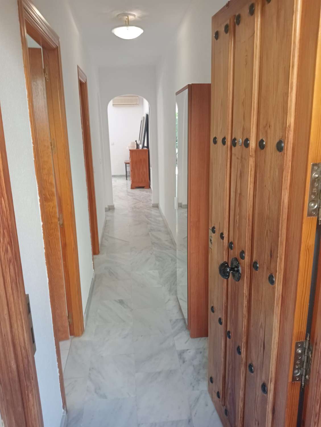 LARGA TEMPORADA , SE ALQUILA  BONITO APARTAMENTO EN ZONA  CALABURRA CHAPARRAL (MIJAS COSTA)