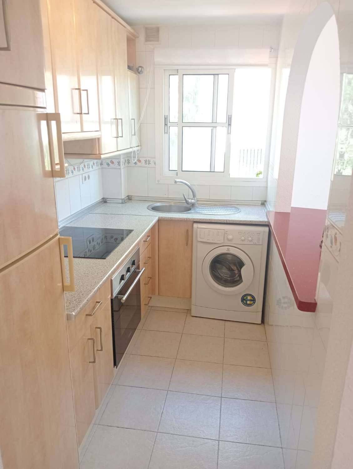 LARGA TEMPORADA , SE ALQUILA  BONITO APARTAMENTO EN ZONA  CALABURRA CHAPARRAL (MIJAS COSTA)
