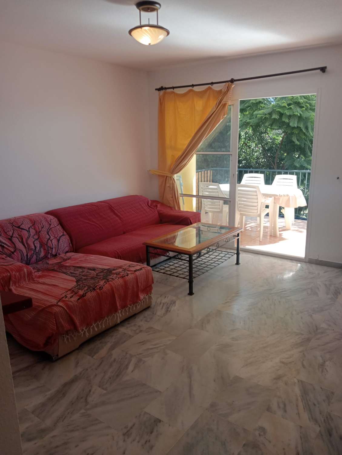 LARGA TEMPORADA , SE ALQUILA  BONITO APARTAMENTO EN ZONA  CALABURRA CHAPARRAL (MIJAS COSTA)
