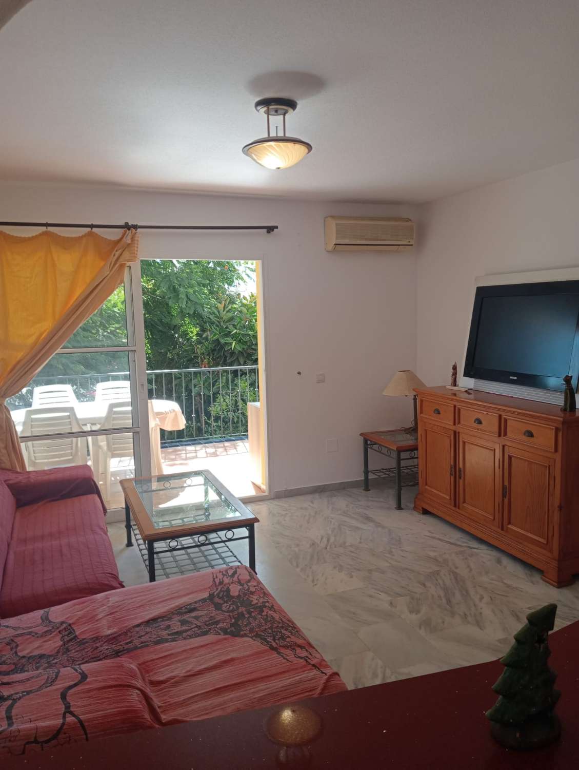 LARGA TEMPORADA , SE ALQUILA  BONITO APARTAMENTO EN ZONA  CALABURRA CHAPARRAL (MIJAS COSTA)