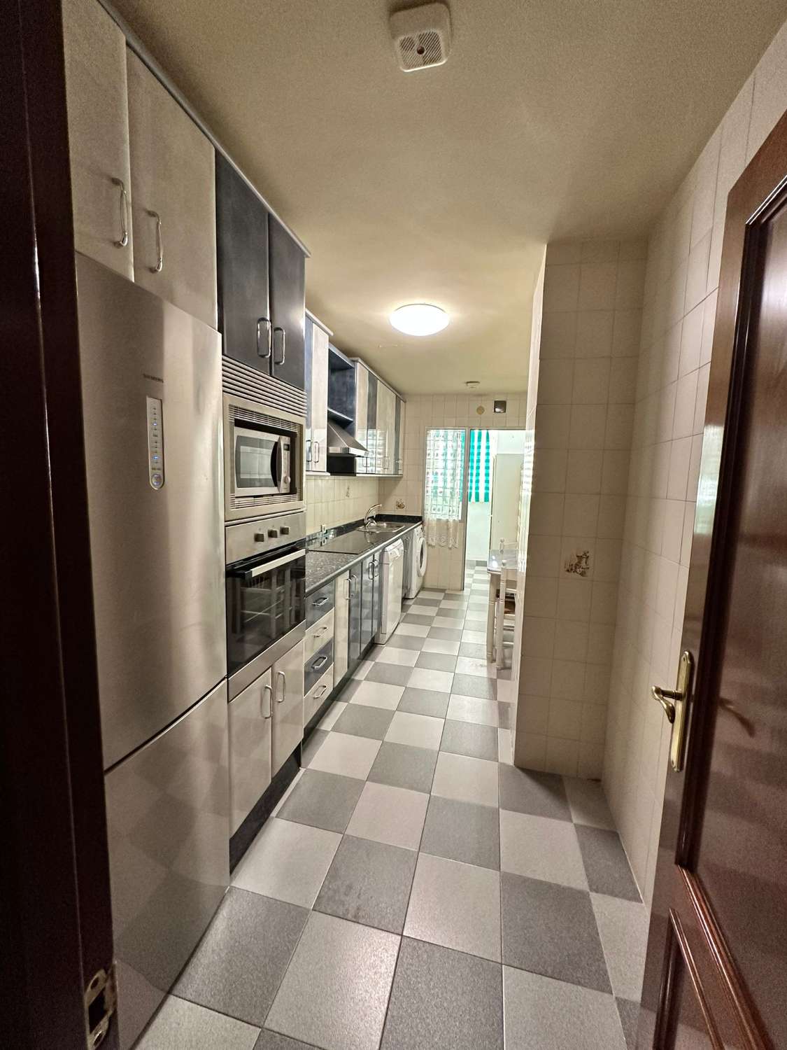 4-BEDROOM APARTMENT FOR SALE IN THE CENTER OF ARROYO DE LA MIEL (BENALMADENA)