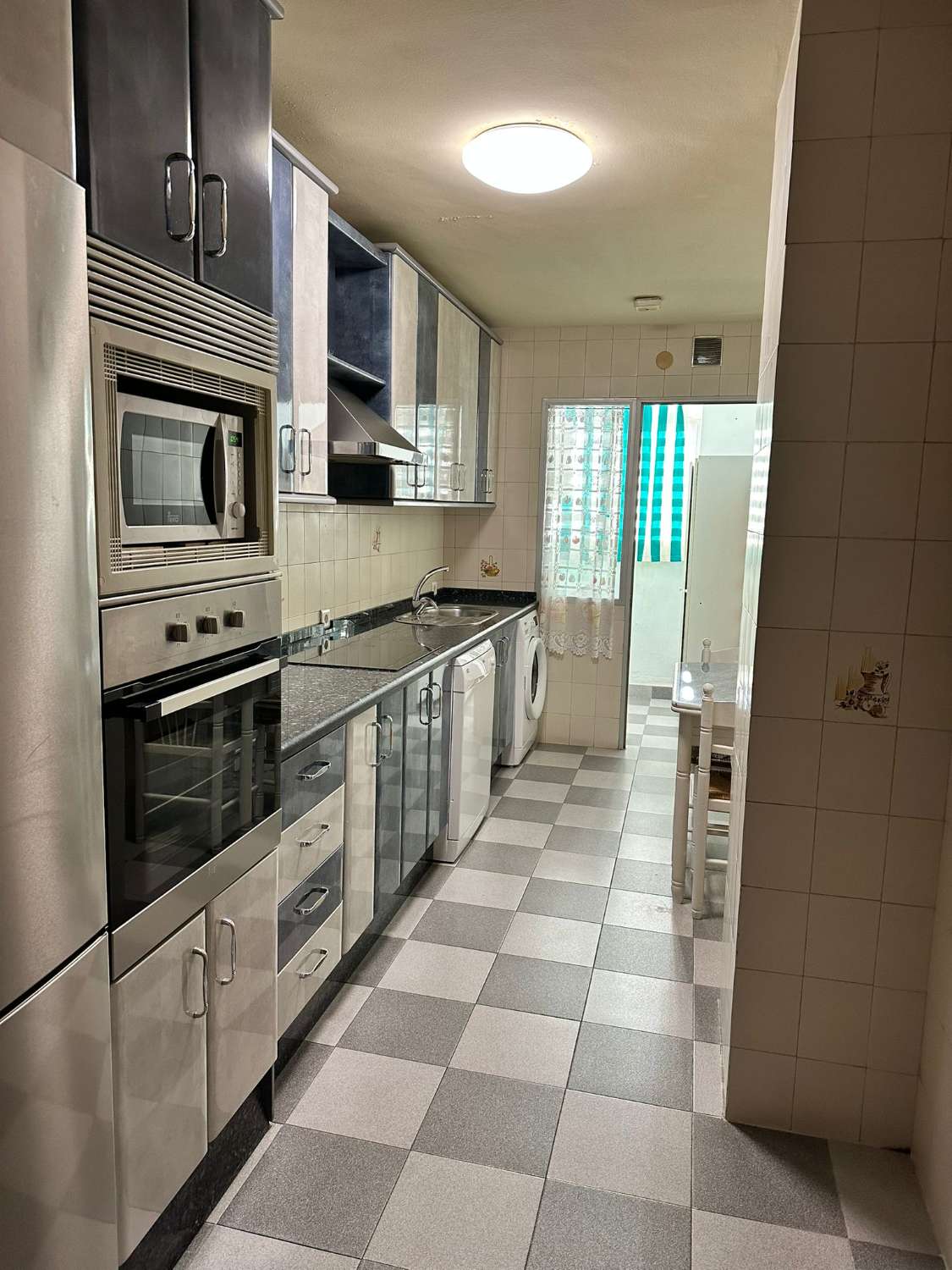 4-BEDROOM APARTMENT FOR SALE IN THE CENTER OF ARROYO DE LA MIEL (BENALMADENA)