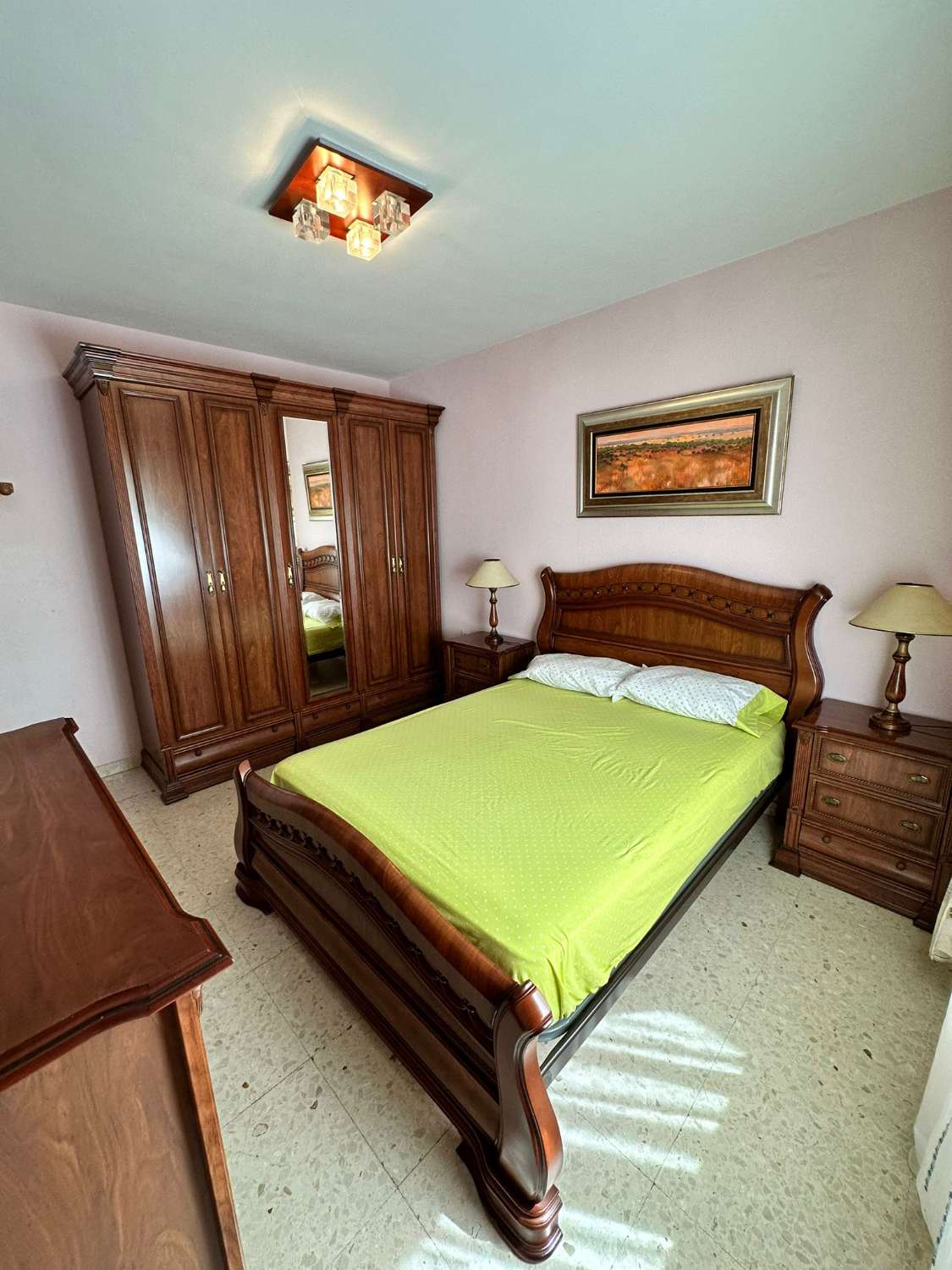 4-BEDROOM APARTMENT FOR SALE IN THE CENTER OF ARROYO DE LA MIEL (BENALMADENA)