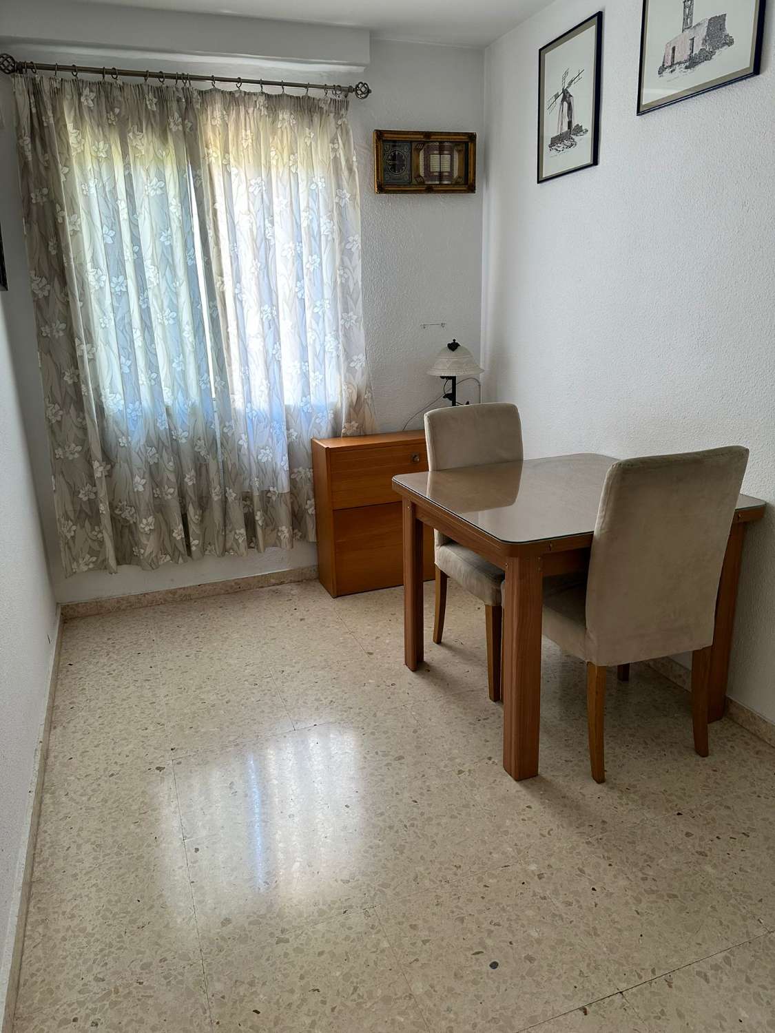 4-BEDROOM APARTMENT FOR SALE IN THE CENTER OF ARROYO DE LA MIEL (BENALMADENA)