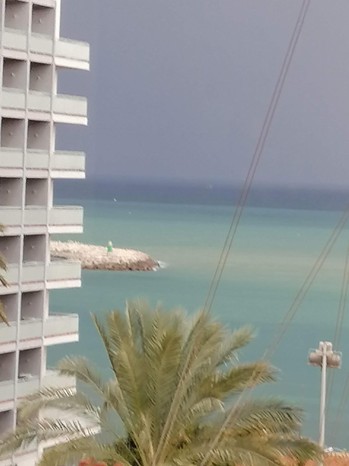 HALF SEASON. FOR RENT FROM NOW UNTIL 30.6.26 APARTMENT WITH SEA VIEWS 50METERS FROM THE BEACH IN BENALMADENA