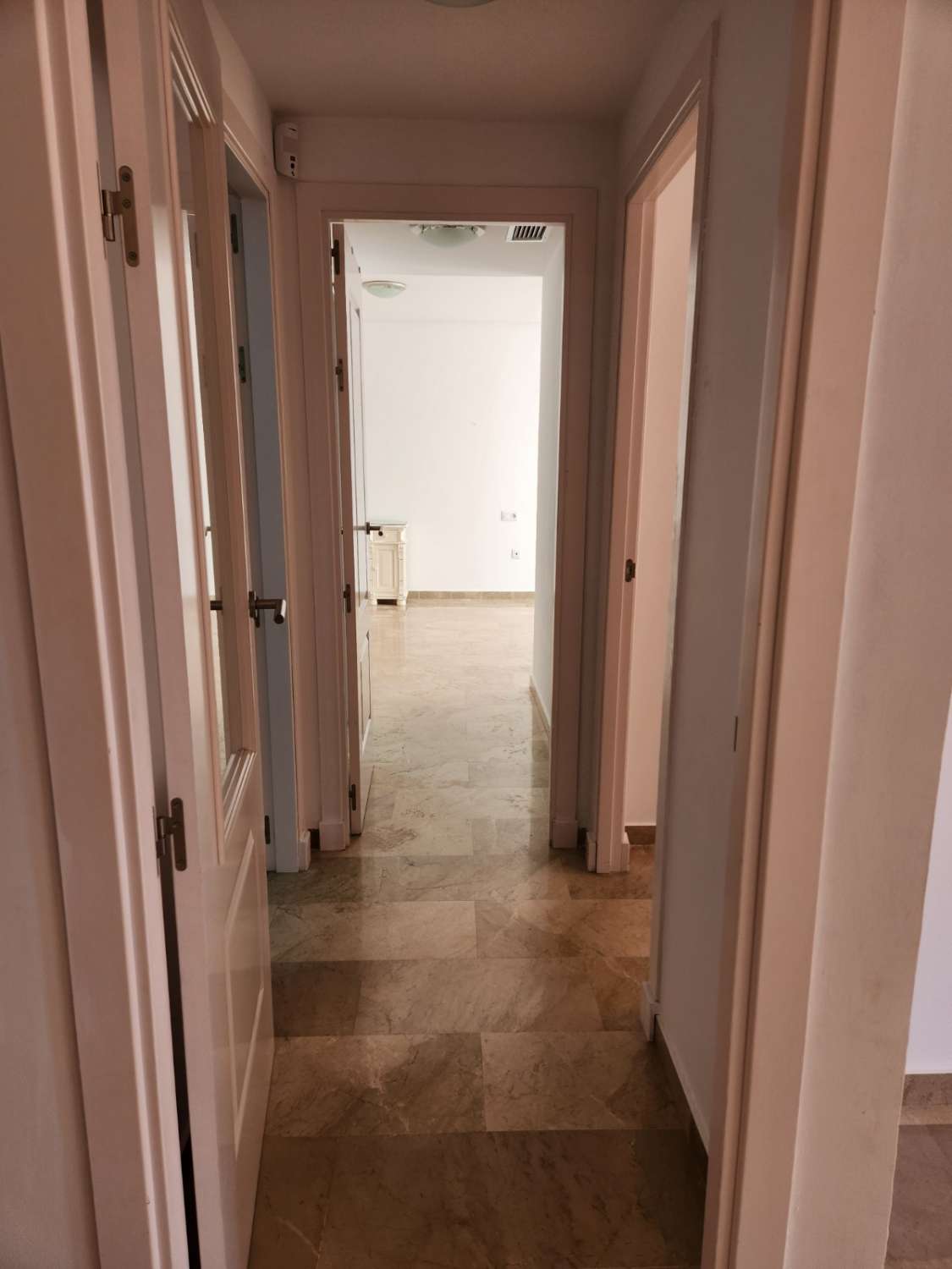 SMUK LEJLIGHED TIL SALG I LUKSUS URBANISERING I TORREQUEBRADA (BENALMADENA)