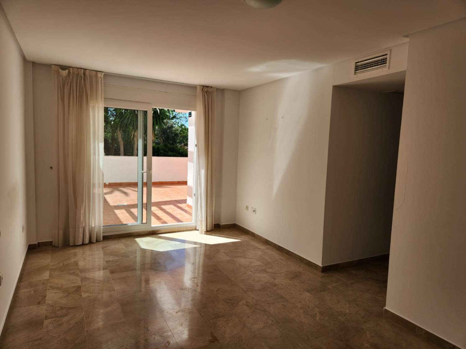 SMUK LEJLIGHED TIL SALG I LUKSUS URBANISERING I TORREQUEBRADA (BENALMADENA)