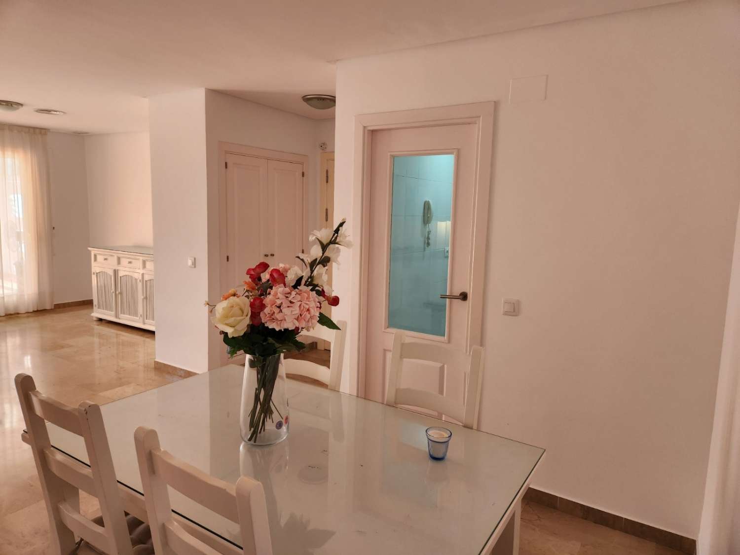 SMUK LEJLIGHED TIL SALG I LUKSUS URBANISERING I TORREQUEBRADA (BENALMADENA)