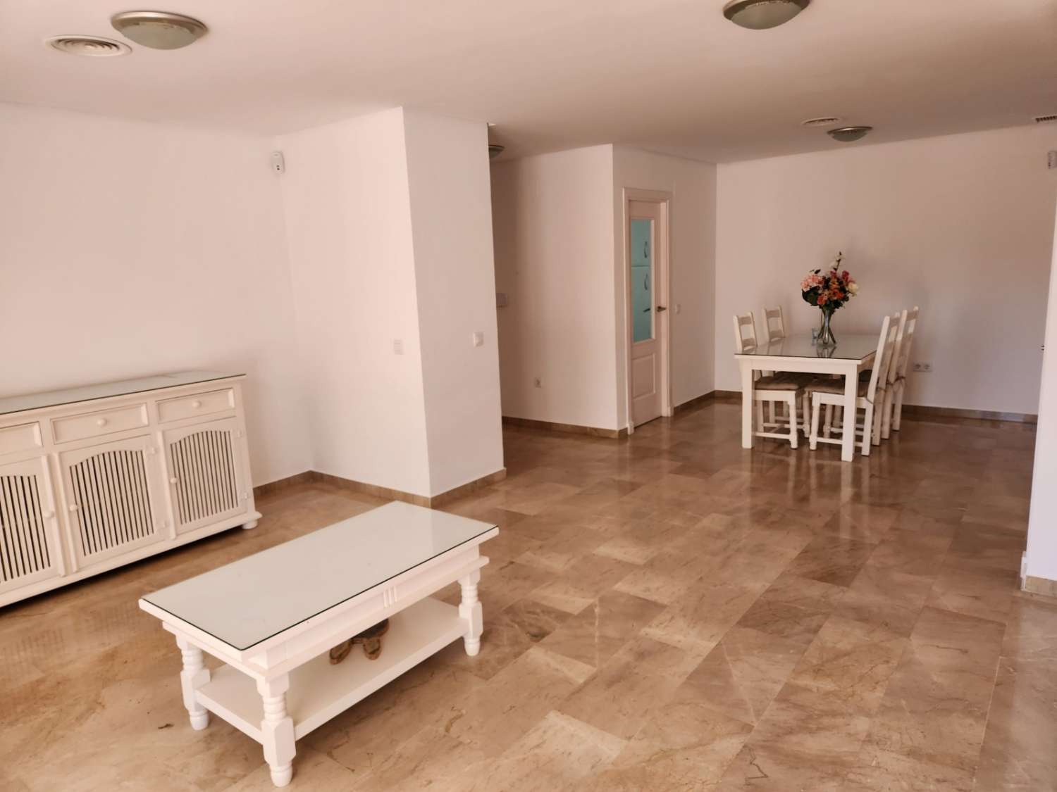 SMUK LEJLIGHED TIL SALG I LUKSUS URBANISERING I TORREQUEBRADA (BENALMADENA)