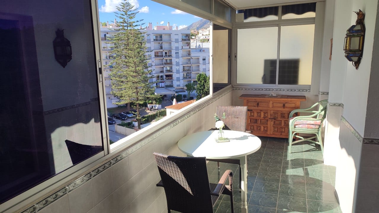 MOOI APPARTEMENT MET UITZICHT OP ZEE TE HUUR VOOR LANGE TERMIJN IN CARVAJAL-GAVIOTAS GEBIED (FUENGIROLA)