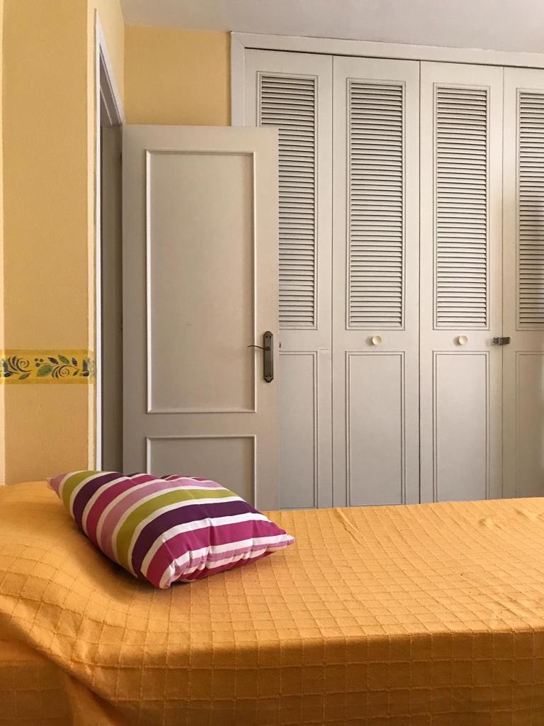 MOOI APPARTEMENT MET UITZICHT OP ZEE IN ARROYO DE LA MIEL (BENALMADENA) WORDT VERHUURD VOOR LANGE TERMIJN.