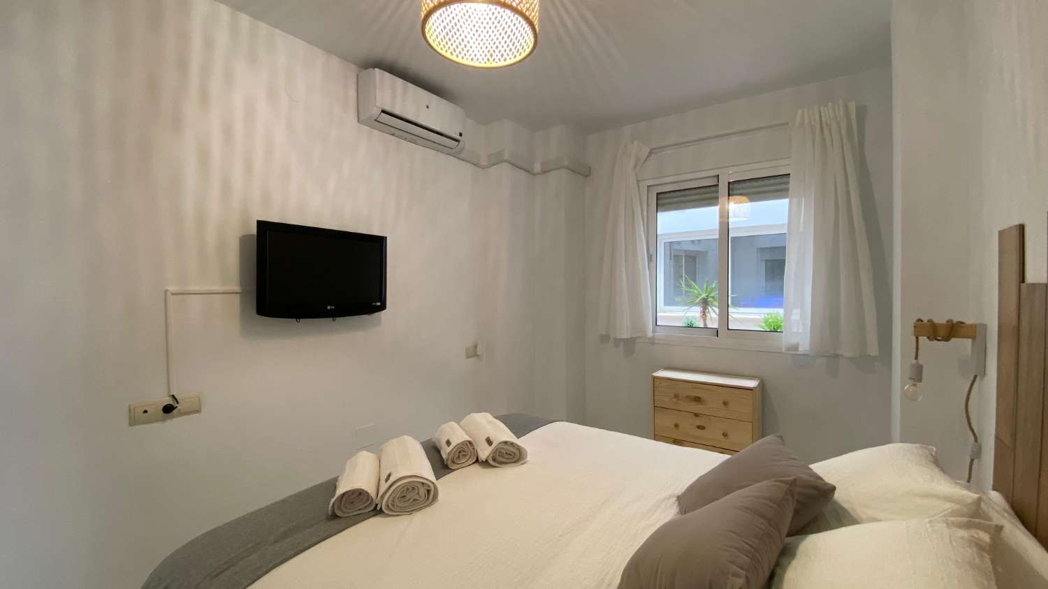 LONGUE SAISON. BEL APPARTEMENT À LOUER À PARTIR DU 15.10.26 DANS LE CENTRE DE MIJAS PUEBLO
