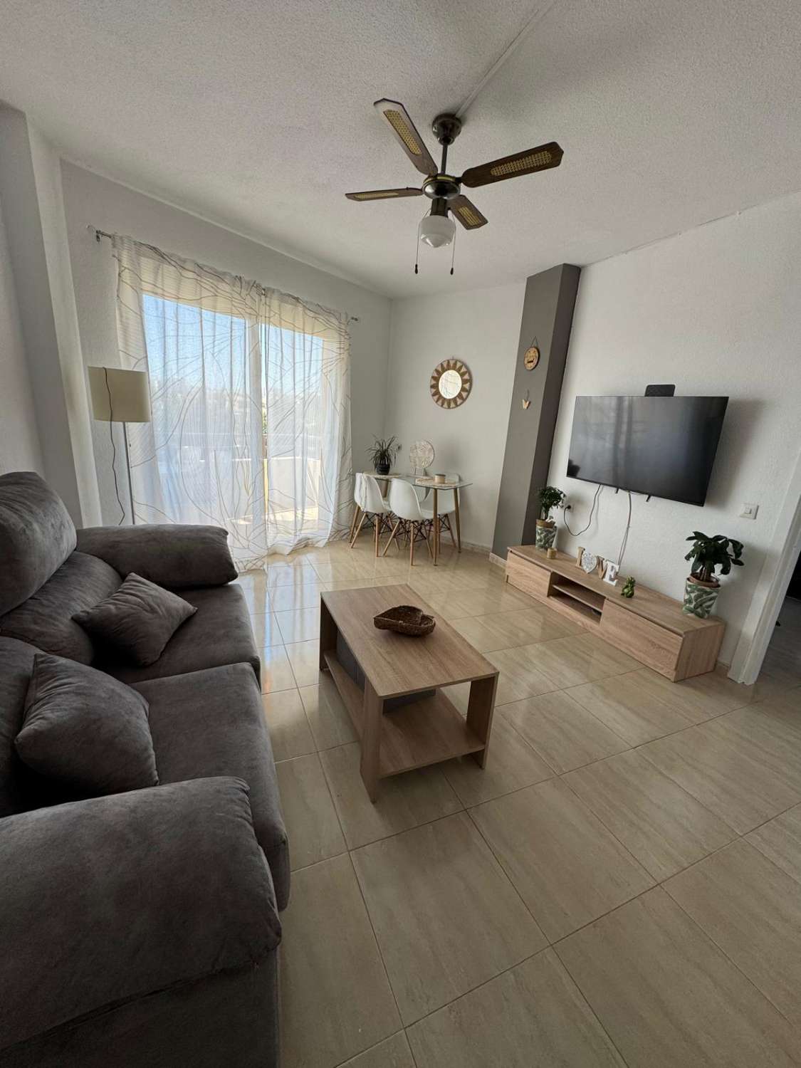 LOCATION À MOYEN TERME DU 25.9.25-30.6.26 BEL APPARTEMENT ENTRE TORREMOLINOS ET BENALMADENA